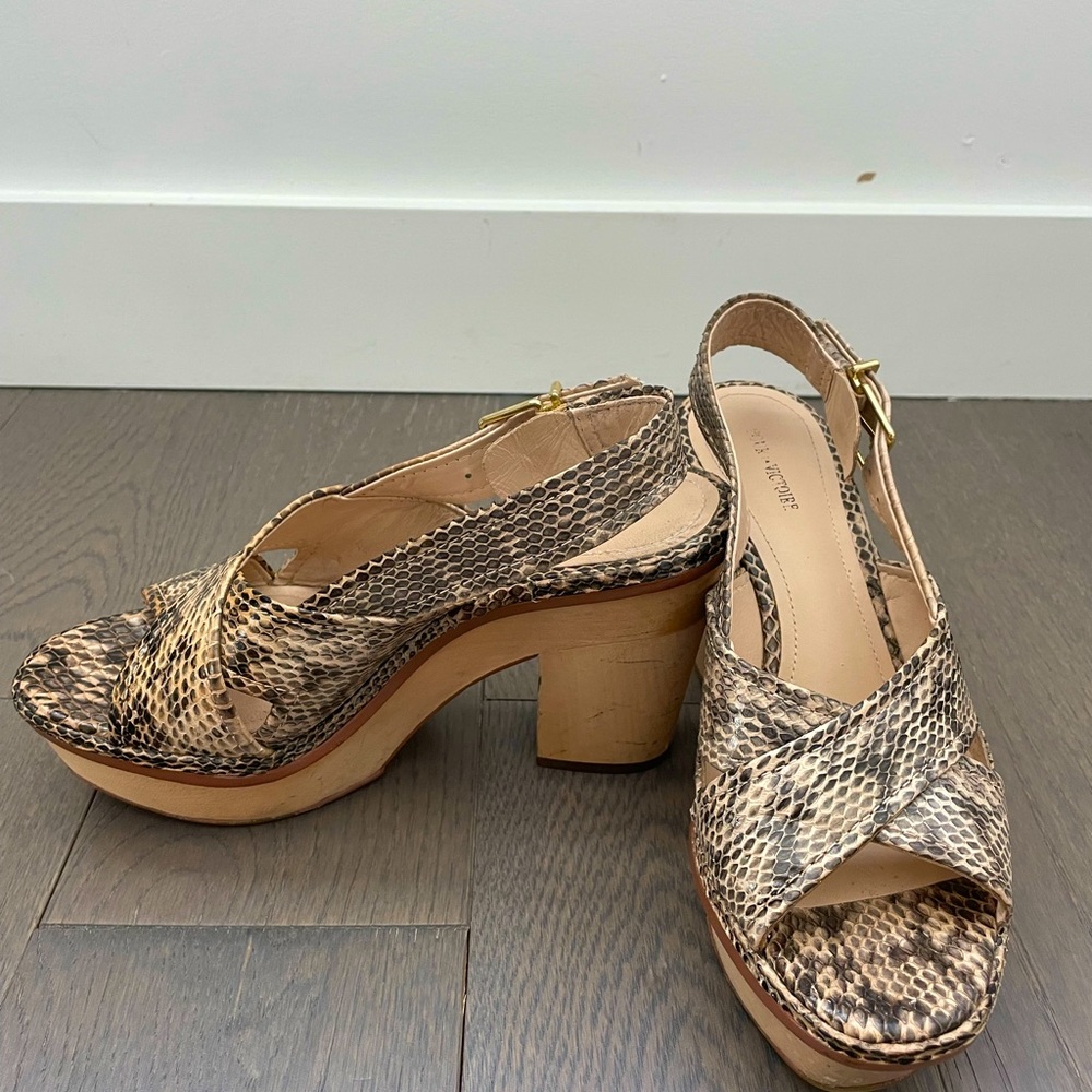 Pour La Victoire Lesther Python Print Platform Sa… - image 1